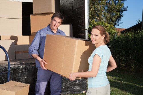 Secure and flexible Nagshead storage for household items